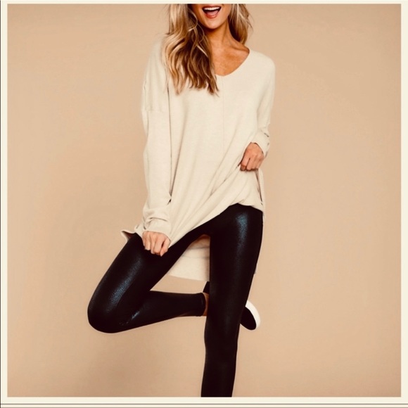 CHIC HIGH LOW V NECK VISCOSE BLEND SWEATER - Picture 3 of 4